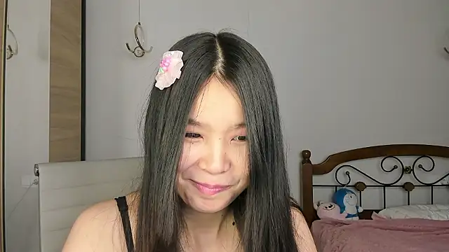 Snapshot of amiya_cute chatting on 02-08-26, 03:04 amiya cute online show from 02-08-26, 03:04