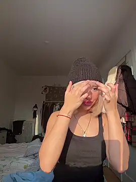 SilkyMira online show from 01-06-26, 12:53