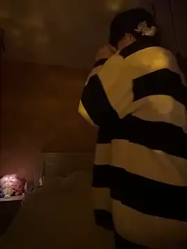 SilkyMira online show from 03-29-26, 08:53