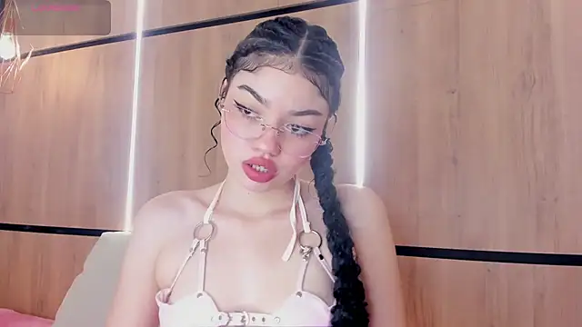 chloe cortez online show from 07-15-26, 11:48