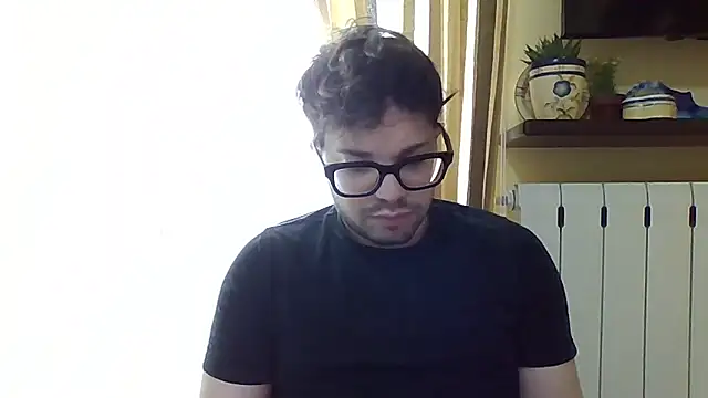 Snapshot of sognatore99 chatting on 03-26-26, 03:50 sognatore99 online show from 03-26-26, 03:50