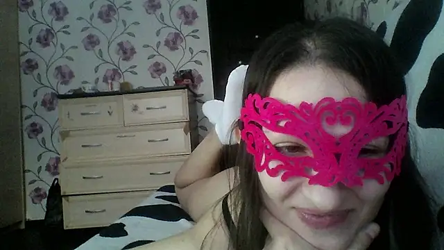 nika smily online show from 12-16-25, 05:34