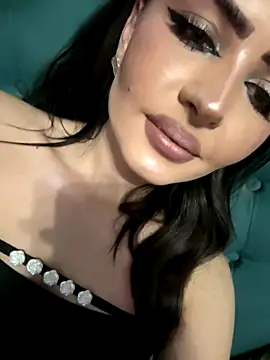 Snapshot of GoldFlow8888 chatting on 12-17-25, 05:52 GoldFlow8888 online show from 12-17-25, 05:52