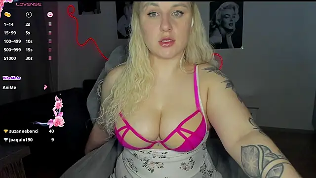Snapshot of elly_blondy chatting on 05-15-26, 08:05 elly blondy online show from 05-15-26, 08:05