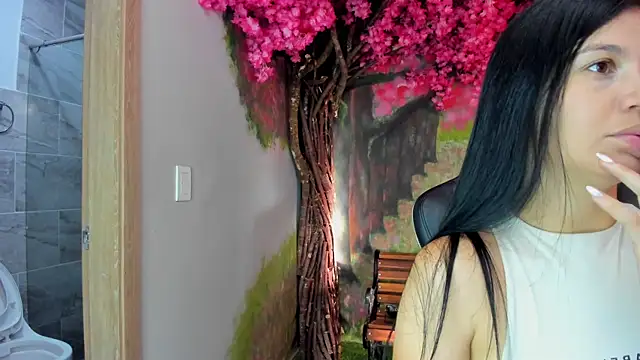 Snapshot of marahanson_ chatting on 12-17-25, 12:00 marahanson online show from 12-17-25, 12:00