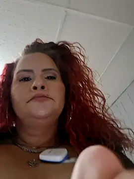 Snapshot of Goddessalizeee chatting on 12-15-25, 10:14 Goddessalizeee online show from 12-15-25, 10:14