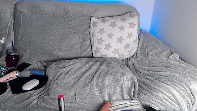 RebeFucksonn online show from 03-16-26, 05:44