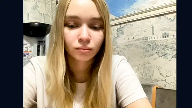 Snapshot of Leifuture chatting on 06-10-26, 05:23 Leifuture online show from 06-10-26, 05:23