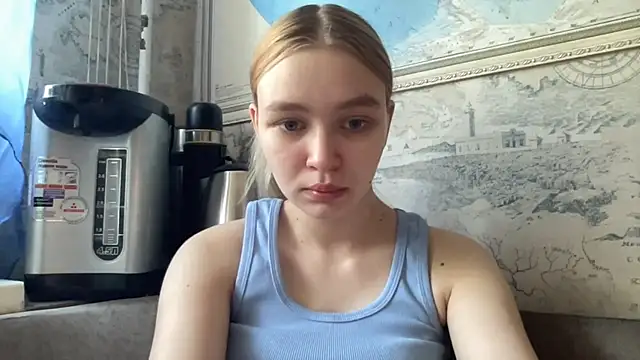 Snapshot of Leifuture chatting on 06-21-26, 05:10 Leifuture online show from 06-21-26, 05:10