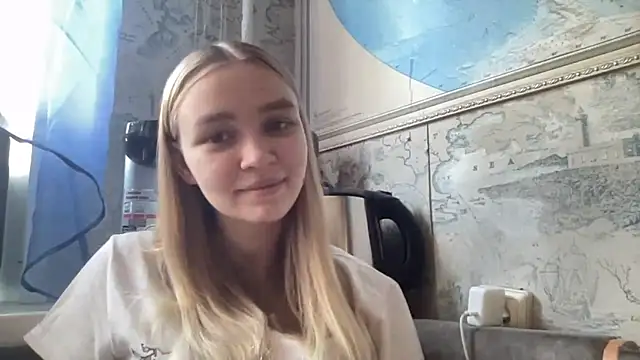 Snapshot of Leifuture chatting on 06-25-26, 05:12 Leifuture online show from 06-25-26, 05:12