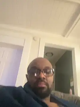 Snapshot of MrUnintentional chatting on 07-07-26, 02:43 MrUnintentional online show from 07-07-26, 02:43