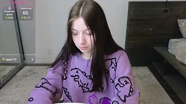 AlicePowells online show from 04-10-26, 11:15