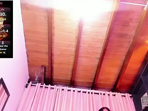 Snapshot of Kittymoretti chatting on 05-17-26, 11:01 Kittymoretti online show from 05-17-26, 11:01