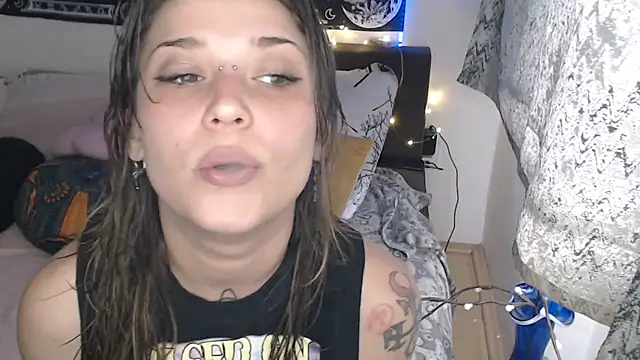 AlienforTwenty online show from 03-25-26, 12:44