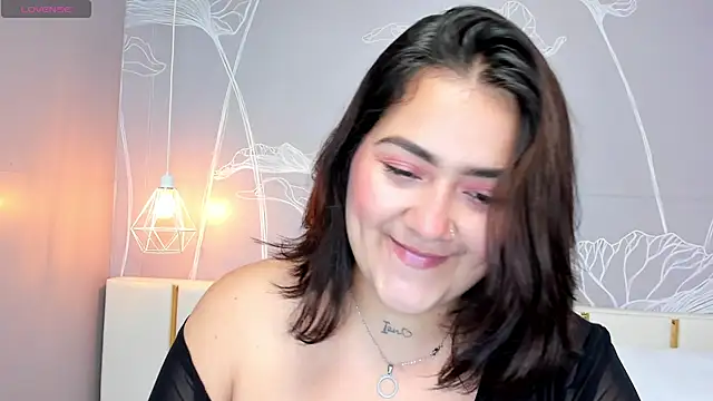 Snapshot of beautifulgirl4u_ chatting on 05-14-26, 09:21 beautifulgirl4u online show from 05-14-26, 09:21