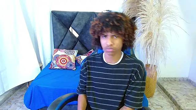 angelll18  online show from 03-04-26, 08:15