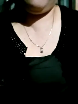 Snapshot of Dianna68 chatting on 12-16-25, 11:37 Dianna68 online show from 12-16-25, 11:37