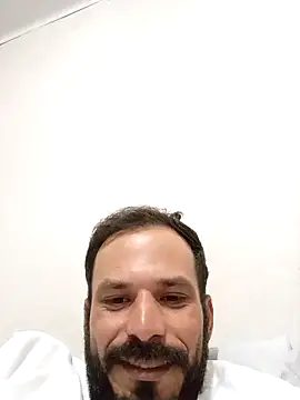 Snapshot of Dionaatanm chatting on 12-15-25, 03:22 Dionaatanm online show from 12-15-25, 03:22