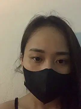 NinaBaby22 online show from 05-05-26, 07:33