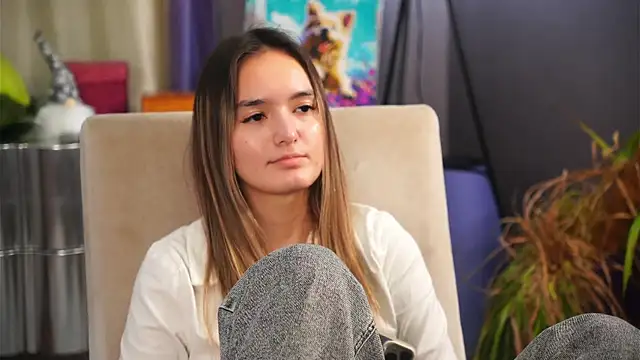 Snapshot of ReathaRagone chatting on 12-17-25, 12:22 ReathaRagone online show from 12-17-25, 12:22