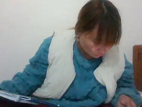 Snapshot of Luckyysex chatting on 12-15-25, 03:27 Luckyysex online show from 12-15-25, 03:27