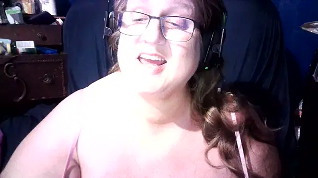 Snapshot of jade-belle chatting on 07-21-26, 06:27 jade-belle online show from 07-21-26, 06:27