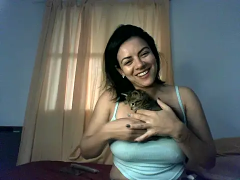 luluclark69 online show from 04-14-26, 07:20