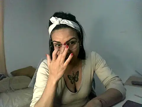 luluclark69 online show from 06-03-26, 03:06