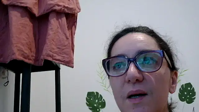 Snapshot of anngelle chatting on 05-02-26, 11:26 anngelle online show from 05-02-26, 11:26