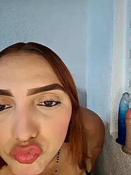 Mia em online show from 01-07-26, 06:54