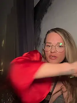 Snapshot of vinique99 chatting on 01-07-26, 09:50 vinique99 online show from 01-07-26, 09:50