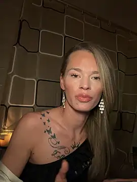 Snapshot of vinique99 chatting on 02-01-26, 02:26 vinique99 online show from 02-01-26, 02:26