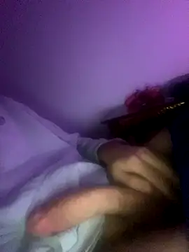 Snapshot of Moh16dz chatting on 12-19-25, 02:07 Moh16dz online show from 12-19-25, 02:07