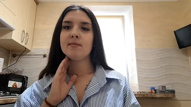 Snapshot of GeorgeannaHalsted chatting on 12-15-25, 11:03 GeorgeannaHalsted online show from 12-15-25, 11:03