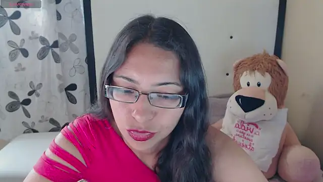 Snapshot of 1sasha_grey__1 chatting on 06-25-26, 08:46 1sasha grey 1 online show from 06-25-26, 08:46