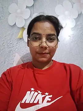 Himani 0122 online show from 06-19-26, 04:39