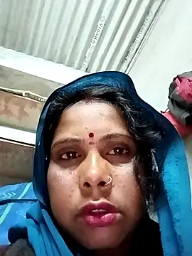 Snapshot of Shreya_pandit chatting on 01-12-26, 10:37 Shreya pandit online show from 01-12-26, 10:37