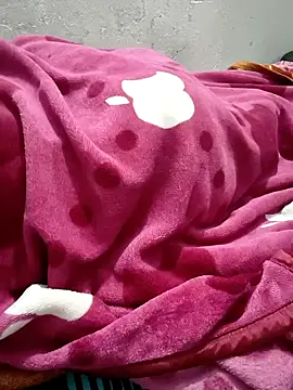 Snapshot of XPriti_x chatting on 02-22-26, 08:40 XPriti x online show from 02-22-26, 08:40