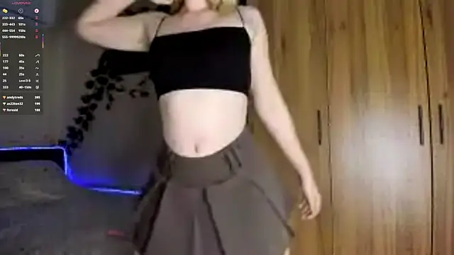 SkyeDavis online show from 06-01-26, 02:19