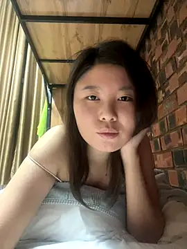 Sarah2127 online show from 12-18-25, 11:00