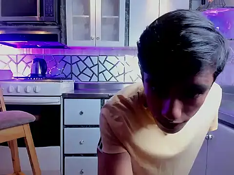 Snapshot of ABRAHAN_XO chatting on 12-15-25, 05:06 ABRAHAN XO online show from 12-15-25, 05:06