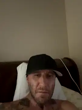 MILEHIGH711 online show from 12-17-25, 08:09