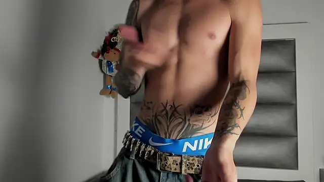 Snapshot of demionix_js chatting on 12-17-25, 04:40 demionix js online show from 12-17-25, 04:40