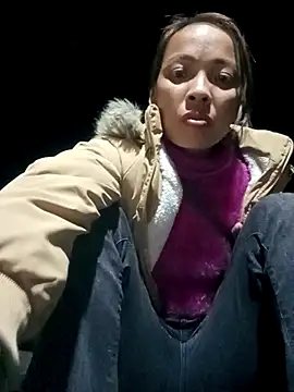 Snapshot of Andrea-688 chatting on 12-17-25, 03:29 Andrea-688 online show from 12-17-25, 03:29