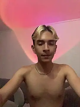 Snapshot of Dracco_Velour_ chatting on 03-01-26, 07:38 Dracco Velour online show from 03-01-26, 07:38