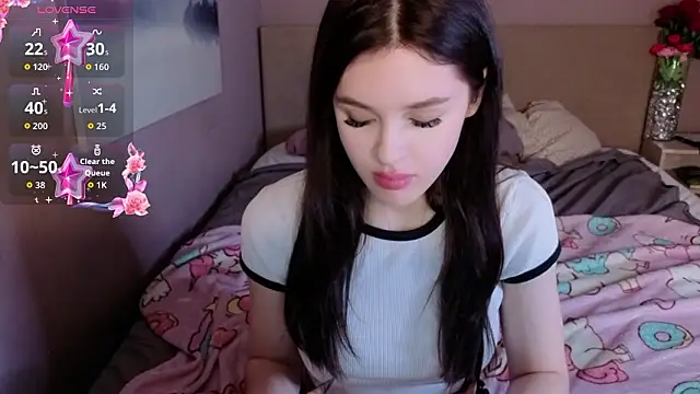 Holly  Bush online show from 02-23-26, 03:42