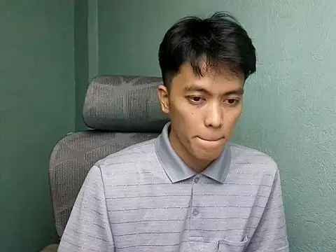 Snapshot of riodickph chatting on 06-23-26, 02:48 riodickph online show from 06-23-26, 02:48