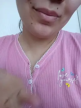 Emilyhomegirl1 online show from 02-23-26, 05:49