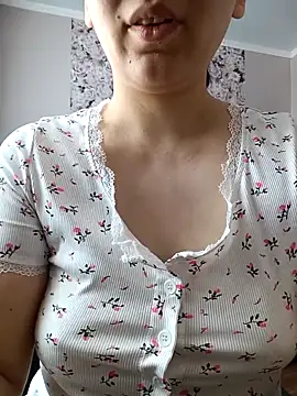 Emilyhomegirl1 online show from 02-24-26, 07:50