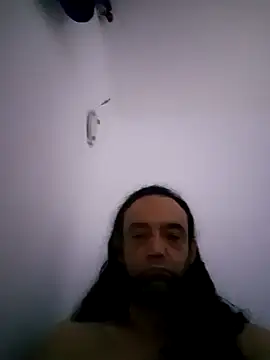 Snapshot of vladopen chatting on 12-17-25, 08:20 vladopen online show from 12-17-25, 08:20